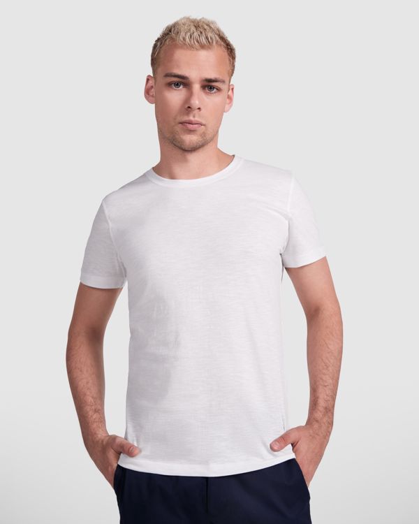 T-shirt básica branca